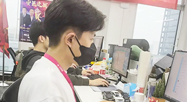 泯樂(lè)：時(shí)刻保持熱愛(ài)，敢做自己的英雄